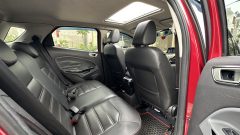 Ford-EcoSport-2015-Titanium-duoi-350tr-8