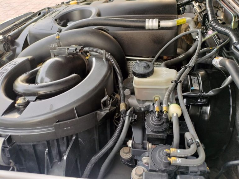 ford-everest-so-tu-dong-may-dau-2-5l-12