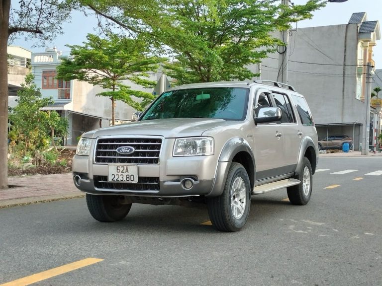 ford-everest-so-tu-dong-may-dau-2-5l-3
